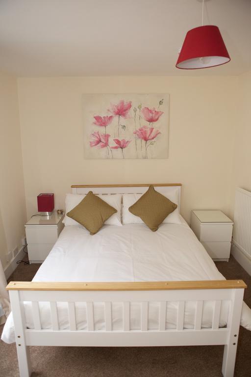Bristol Serviced Lets - 152/154 Bath Road 객실 사진
