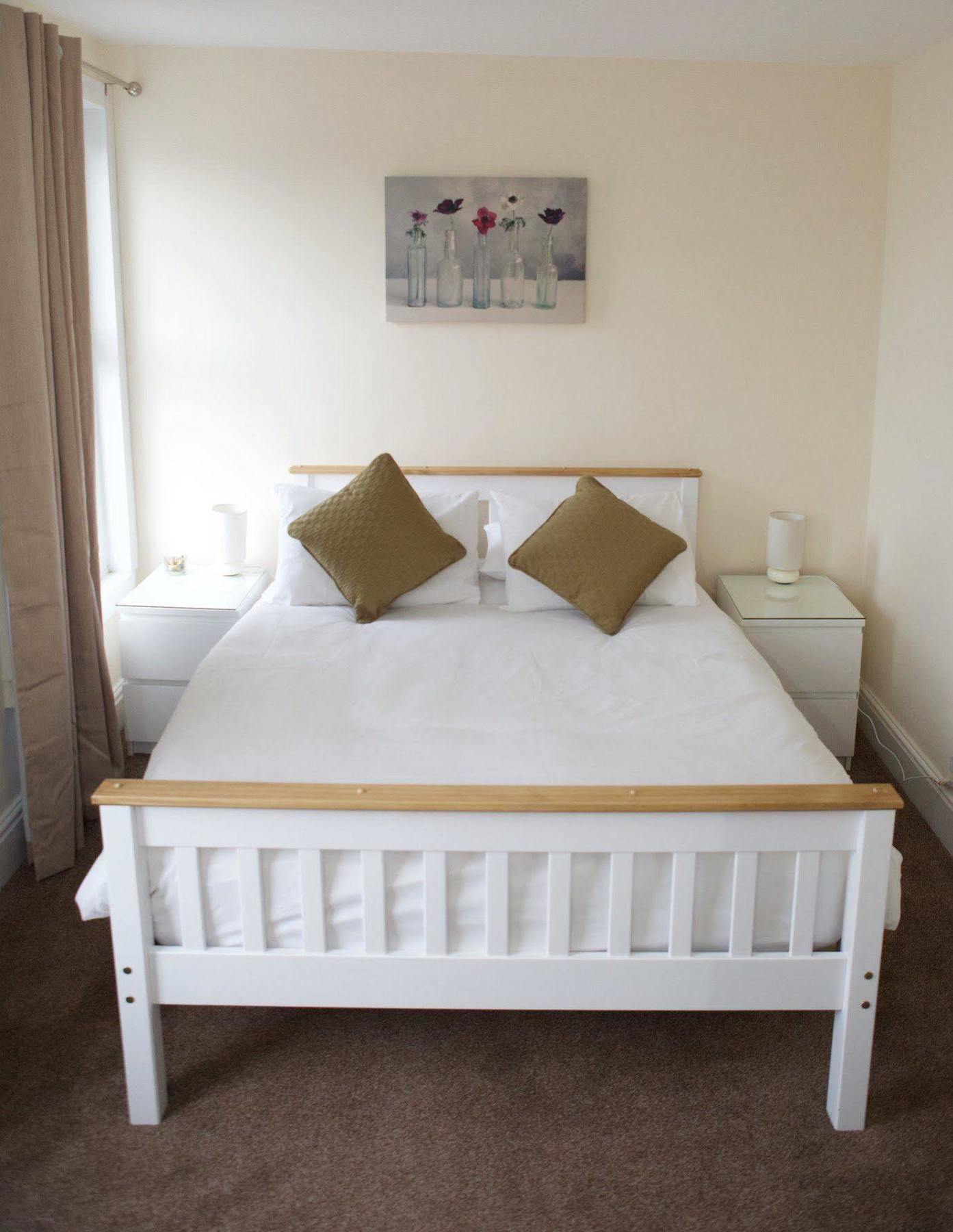 Bristol Serviced Lets - 152/154 Bath Road 외부 사진